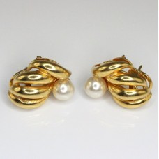 eleganti cercei cu perle de Mallorca. Spania cca 1980